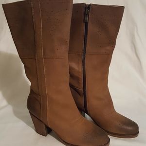 Sbicca brown leather dirty look distressed boots